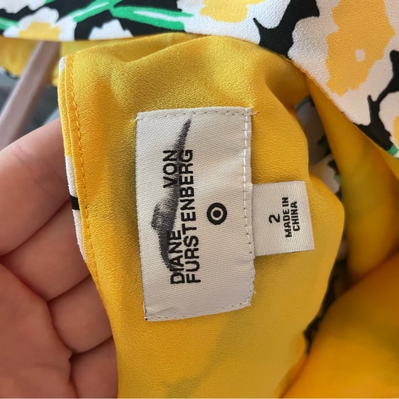 Diane Von Furstenberg DVF sunflower shift dress size 2 - Picture 6 of 9